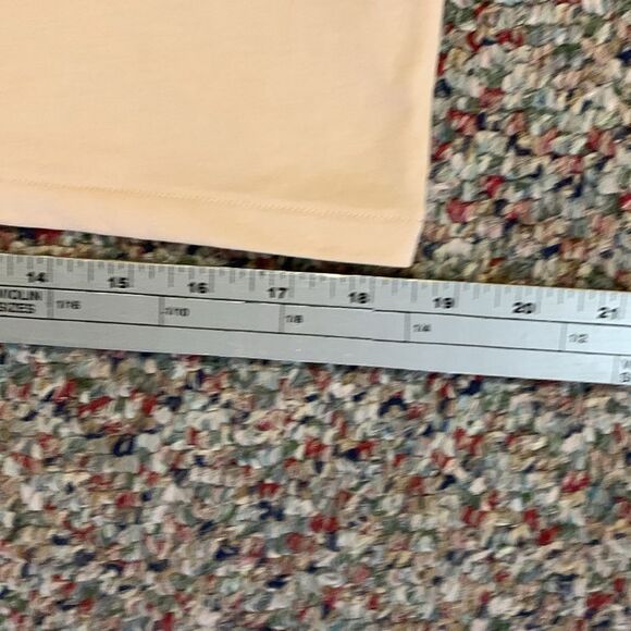 Uniqlo Pink-Beige Crewneck Short Sleeve Drape Relaxed T-Shirt Size S - Picture 10 of 11